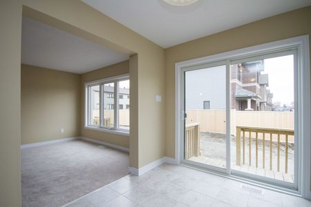 For Lease - 464 Brettonwood Ridge, Kanata, Ontario - Photo 2
