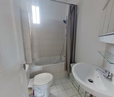 Location Appartement 1 pièce 27m² - Photo 2