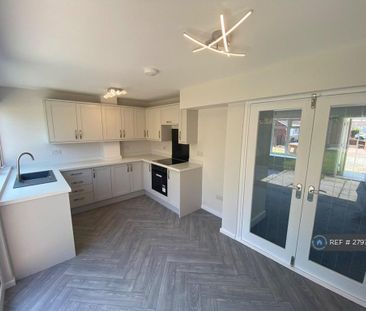 3 bedroom terraced house to rent - Photo 6