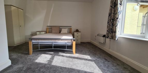 56a High Street, Somersham, Huntingdon - Photo 2