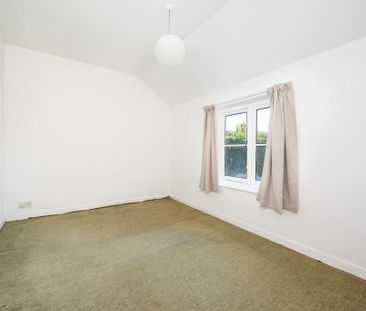 3 bedroom detached house to rent - Photo 5