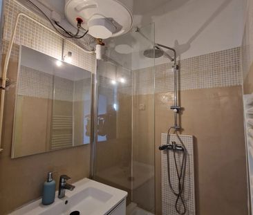 Location Appartement 2 pièces 31m² MARSEILLE 3ème - Photo 5