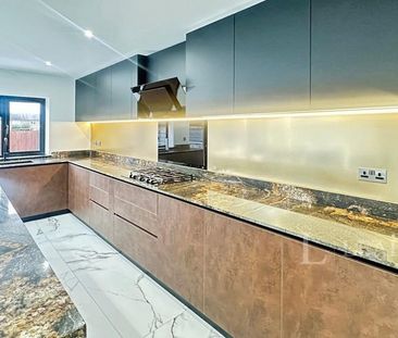 5 bedroom semi-detached house to rent - Photo 5