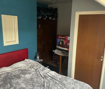 1 Bed Flat, Maud Avenue, LS11 - Photo 2