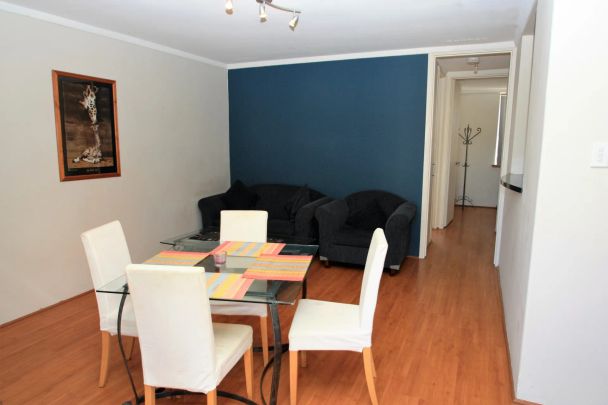 Charming Two Bedroom Apartment - Photo 1