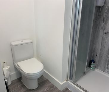 Caburn Road, Hove - Photo 1