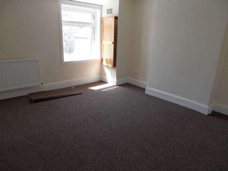 Festing Grove, Southsea, PO4 - Photo 4