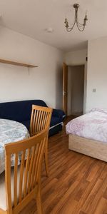Studio Flat, Myddleton Road, N22 - Photo 4