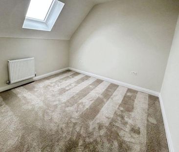 2 bedroom penthouse to rent - Photo 3