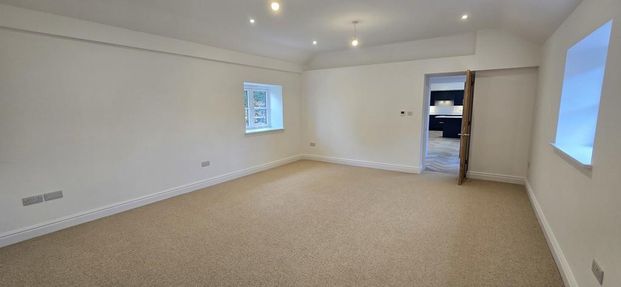 3 bedroom barn conversion to rent - Photo 1