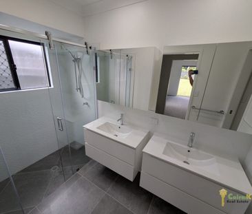 Fully Fenced & Pet Friendly Stylish & Spacious Home in the Northern... - Photo 2