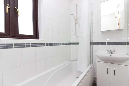 Furzton - Lovely Bedroom Home With Freshly Painted Walls & Brand New Carpets!, MK4 - Photo 2