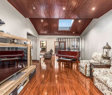 A Charming Californian Bungalow with Modern Comfort and Prime Schoo... - Photo 2