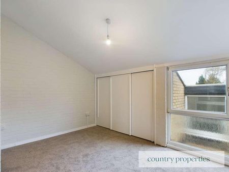 Daniells, Welwyn Garden City, AL7 - Photo 4