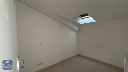 Location Appartement 3 pièces 49m² BAGNOLS SUR CEZE 30200 - Photo 3