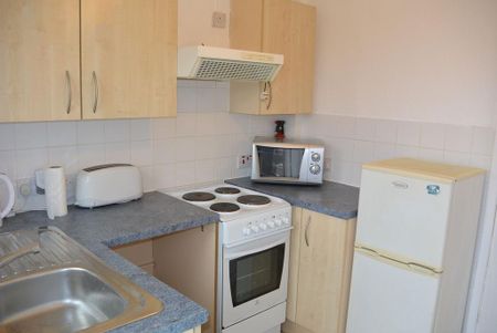 1 bedroom flat to rent - Photo 5