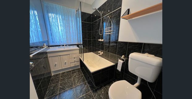 42 Alexander Ave, Moe, Vic 3825 - Photo 1