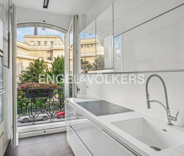 Location Appartement 6 pièces 204m² PARIS 16 75116 - Photo 3