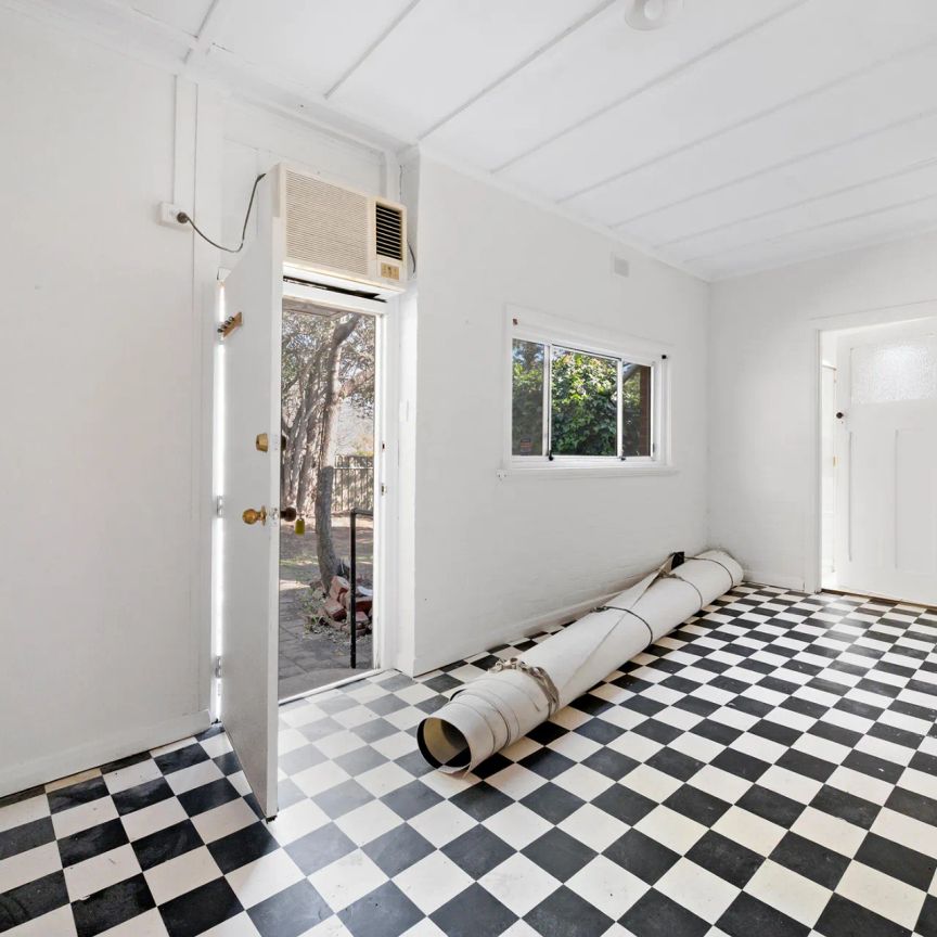 Two Bedroom Home in Sought-After Highgate Location - Photo 1