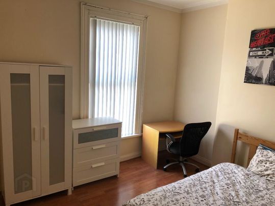 Room 3 22 Cliftonville Avenue, Belfast, BT14 6BX - Photo 1