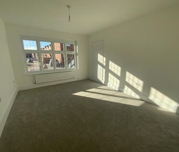 3 bedroom detached house to rent - Photo 2