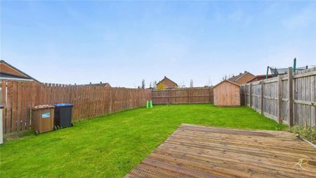 4 bedroom detached house to rent - Photo 4