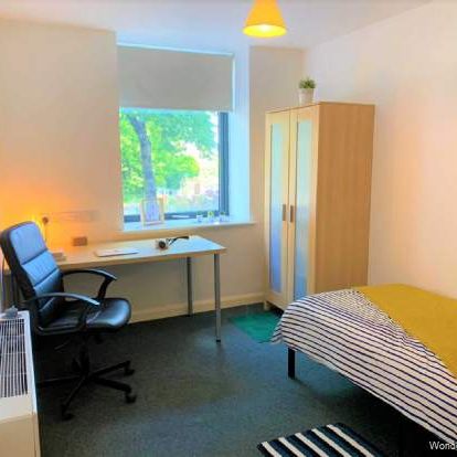 1 bedroom property to rent in Salford - Photo 1