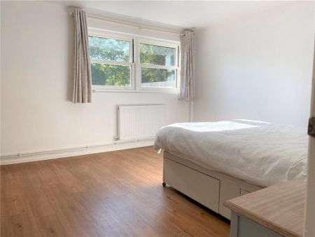 2 bedroom bungalow to rent - Photo 2