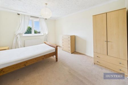 4 bedroom House To Let Total Size: 1152 SQ FT - Photo 2