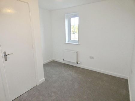 3 bedroom detached house to rent - Photo 5