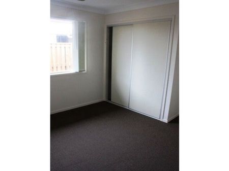 58 Scarborough Circuit, Blacks Beach - Photo 4