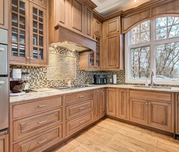 For Lease - 162 Glenvale Boulevard, Toronto, Ontario - Photo 5