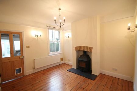 3 bedroom terraced house to rent - Photo 2