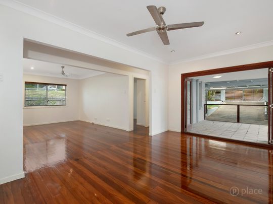 64 Illidge Street, Coorparoo QLD 4151 - House For Rent | Domain - Photo 1