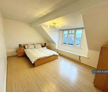 3 bedroom terraced house to rent - Photo 3