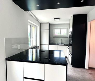 Charmantes 4.5-Zi.-Doppel EFH mit grossem Garten zum geniessen - Photo 4