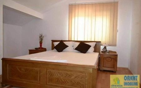 Navodari, P+1, 9 camere, vila de inchiriat - Photo 4