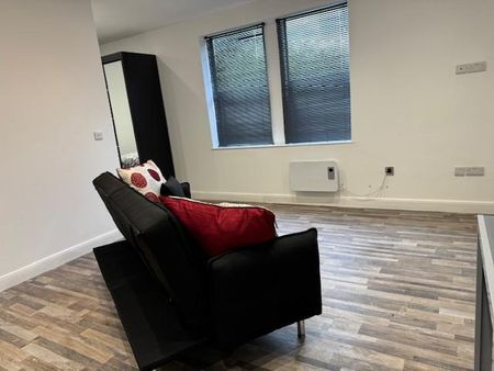 Studio to rent - Photo 5