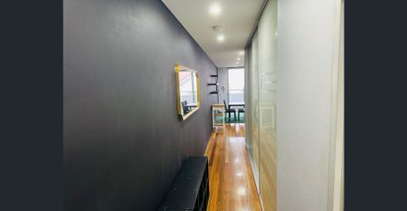 Modern Fully Furnished 1 Bedroom Apartment in the Heart of Petersham - Photo 5