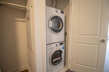 For Lease - 50 Upper Mall Way Unit# 2811, Vaughan, Ontario - Photo 5