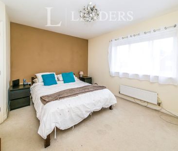 4 bedroom detached to rent The Hornets - Photo 6