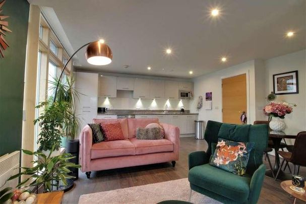 Canal Wharf, Waterfront Walk, Birmingham, B1 - Photo 1