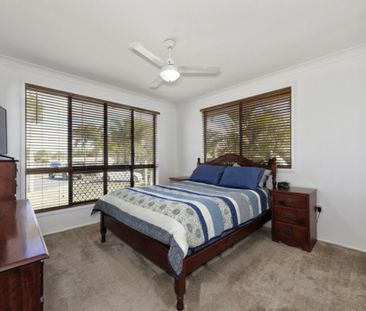 SPACIOUS FAMILY HAVEN WITH LARGE SHED & ENTERTAINING AREA IN PRIME ... - Photo 6