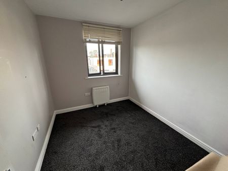 St Marys Lane, Upminster, RM14 - Photo 4