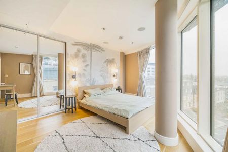 3 bedroom flat to rent - Photo 4