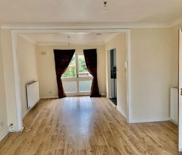 3 Bed End Terrace, Springwood Park, EH16 - Photo 1