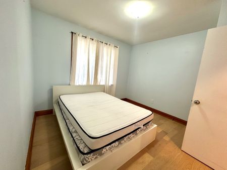 For Lease - 6376 Carlton Avenue, Niagara Falls, Ontario - Photo 5