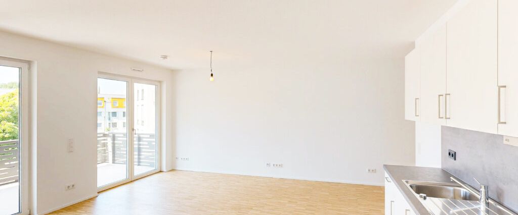 Hochwertige 3-Zimmer-Wohnung mit Balkon und EBK - Foto 1