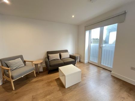 2 bedroom apartment to rent - Photo 3