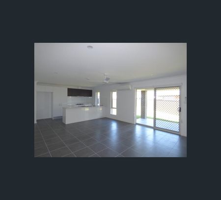 10A Tuckeroo Circuit, Fern Bay, NSW 2295 - Photo 4